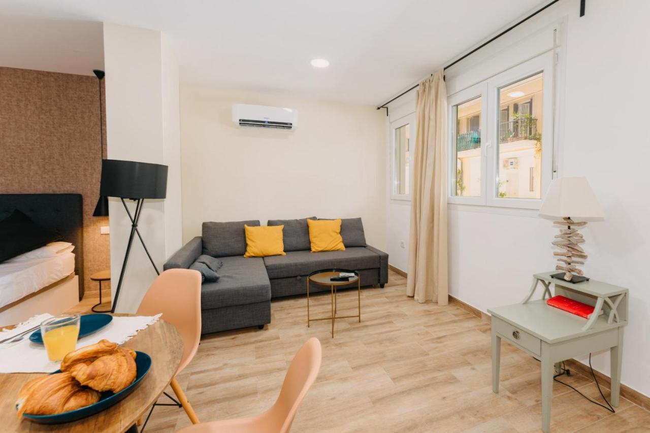 Coverlin Apartamentos San Francisco مالقة الغرفة الصورة